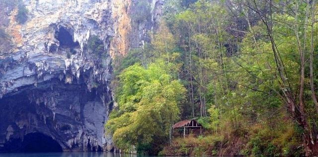 景色|国内出现一个“叫板”九寨沟的景区，景色更惊艳，游客人间仙境