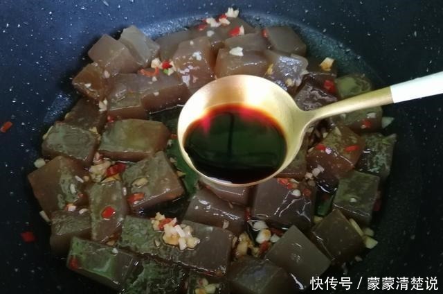 天热,我家这菜一周吃6次,冷热均可,Q弹劲道,怎么吃都不腻