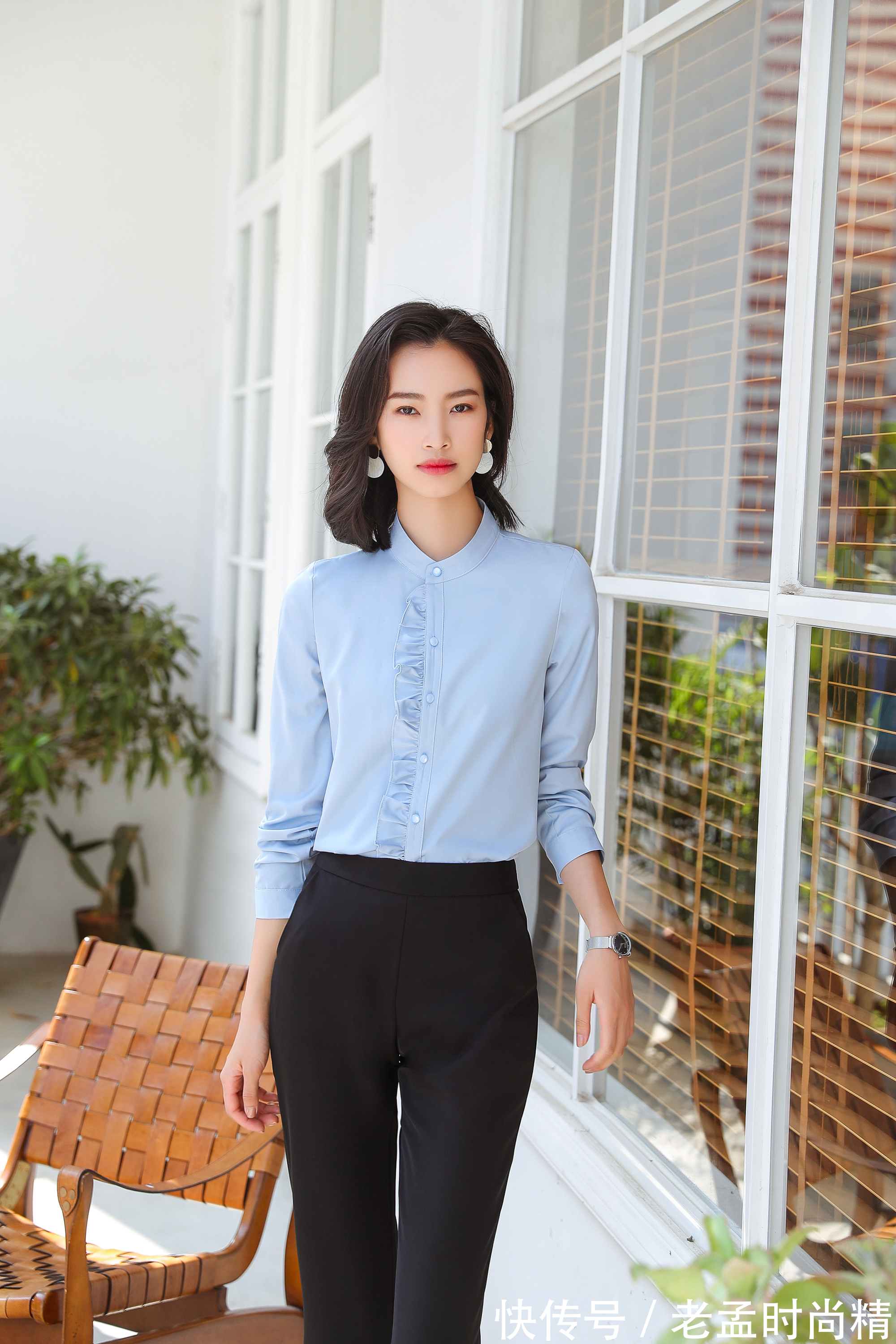 职业套装 黑色衬衫职业套装非常推荐