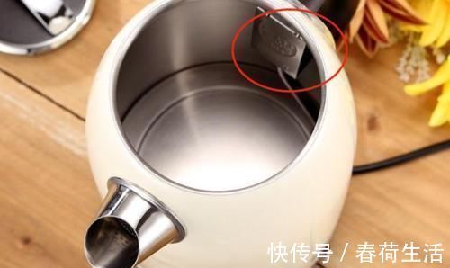 电热壶|电热壶用久了水垢多把它切成片扔进去煮一下，水垢自己就掉了