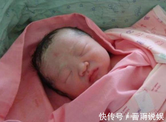 陈芬|宝妈产下“雪娃娃”慌了神,怕丈夫不要娃,护士笑着恭喜她运气好
