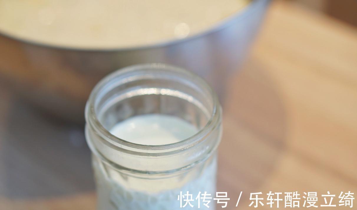 吐司|自制无添加的奶香味吐司,柔软无比,隔天吃也不会发硬