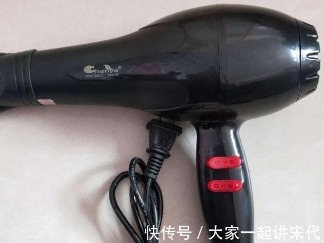 电吹风|孕期别再接近4种电器了，辐射强很伤胎，孕妈可别不当回事