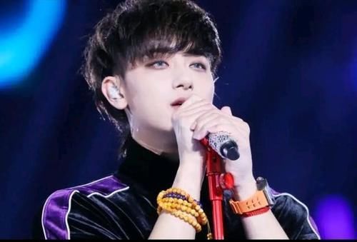 黄子韬退出《中国潮音》录制,原因与其他工作有冲突,太遗憾了!