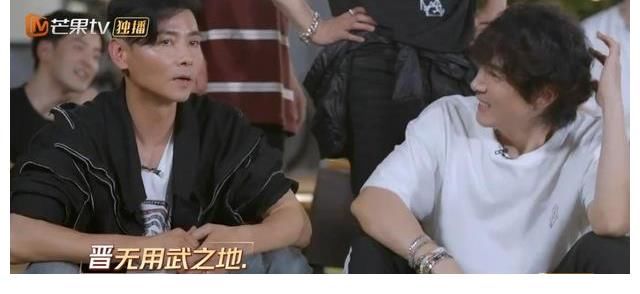 布瑞吉|《披荆斩棘》竞拍曲目，陈小春承包喜剧笑点，上演乌龙名场面