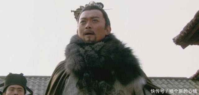 在柴进的庄上,洪教头和林冲无冤无仇,为何对林冲步步紧逼!