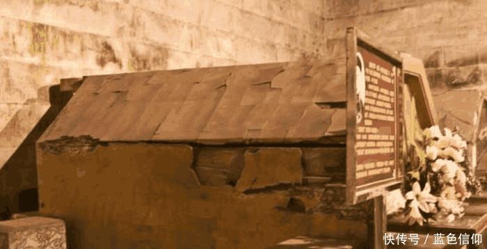 发现|考古队挖开光绪陵墓，发现他双手紧握，掰开后令专家惊喜！