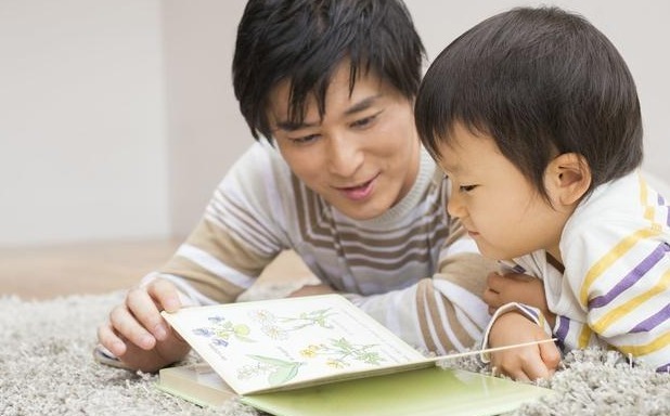 原生家庭|越聪明的孩子越难带,李玫瑾孩子3个“烦人”行为,家长该高兴