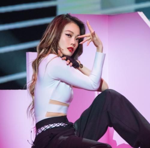 王鷗|浪姐2五公人氣榜，張柏芝遺憾跌出成團位，王鷗太爭氣了