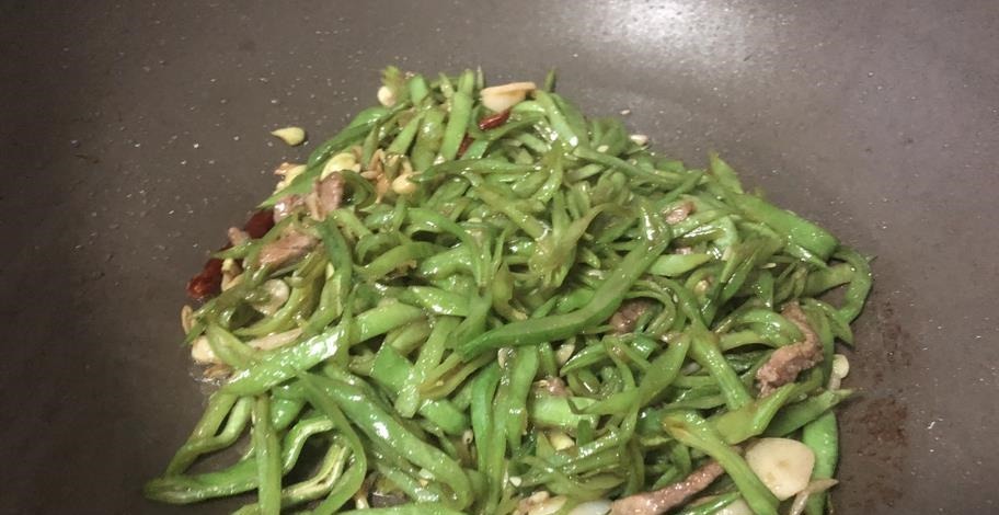 这菜不吃太可惜了,吃1斤等于吃20个鸡蛋,5元一斤,孩子要多吃