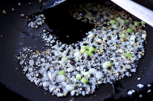 爽口|苦瓜经过这样处理后,苦味不会太重,而且更加清脆爽口了!