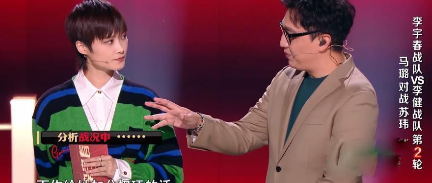 老外将巨大弹力球从大坝扔了下去,毫发无伤,网友:球的质量真好!