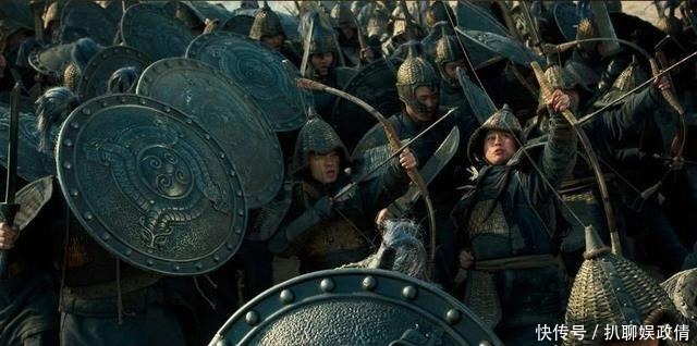 吕布|他乃常胜将军，败许褚吓张郃，被认为是三国时期的完美人物！