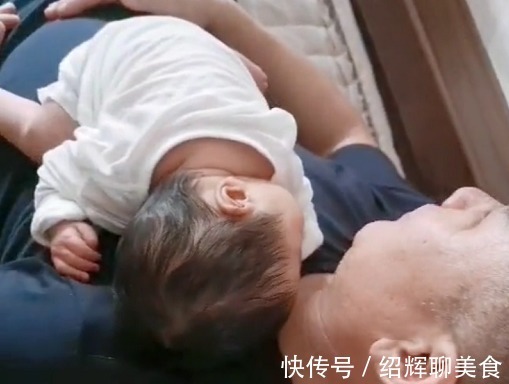 流线型|“最富有姥爷”带娃睡觉火了,这大概我见过最值钱的“外挂”了