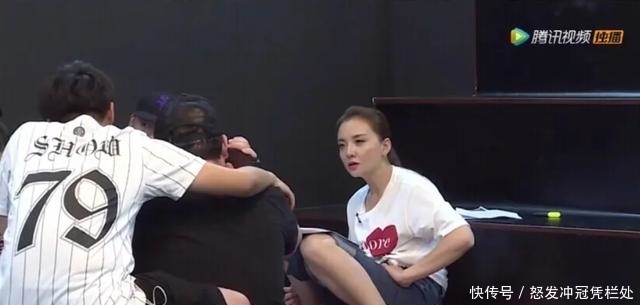 孙茜 杨紫被那英怼假单纯、张小斐被逼哭:倚老卖老的明星,真欺负人