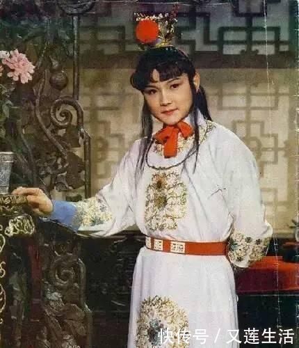 贾珏$贾宝玉的大名到底叫什么?与“贾珠贾琏贾环”合在一起,你看念啥