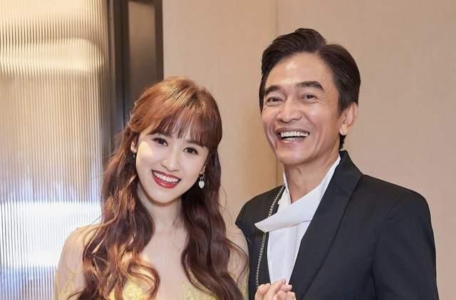 吴宗宪女儿吴姗儒被曝将结婚 与男友交往5年 多次被拍一起看房 全网搜