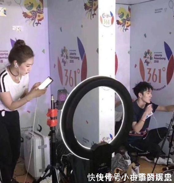 雨伞 薇娅懒人伞一晚爆红,39度出门不怕晒,网友防晒霜可以扔了!