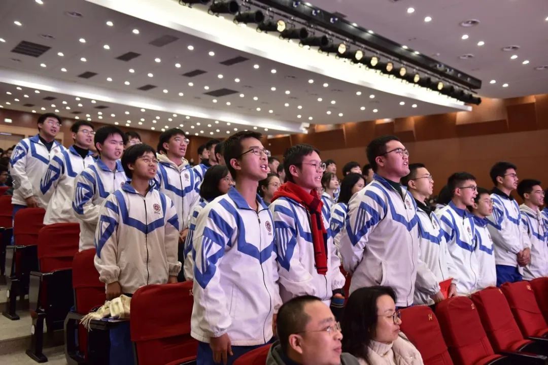 过成人门|燃！余杭多所学校，拍下感人一幕！朋友圈疯传！