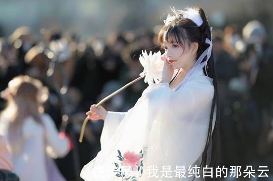 网红|王奕萌也开始转型?首次尝试成熟风格,造型太唯美引粉丝盛赞