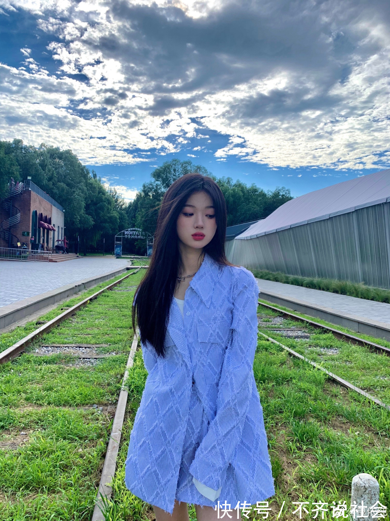 劇本|《好聲音》奪冠熱門人物，顏值氣質(zhì)絕佳，網(wǎng)友拿了單依純的劇本