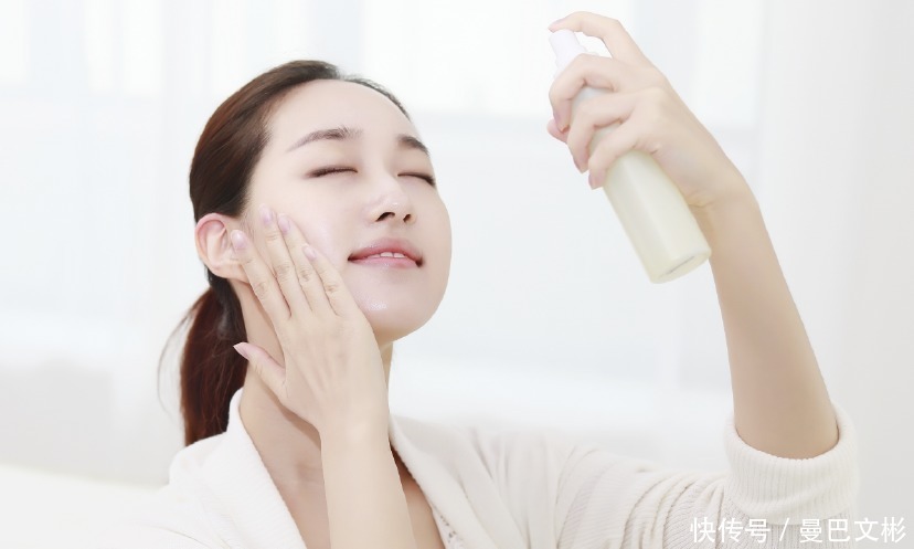 错误|化妆水,以为涂上去就没事了?你不知道那些错误都在伤害肌肤