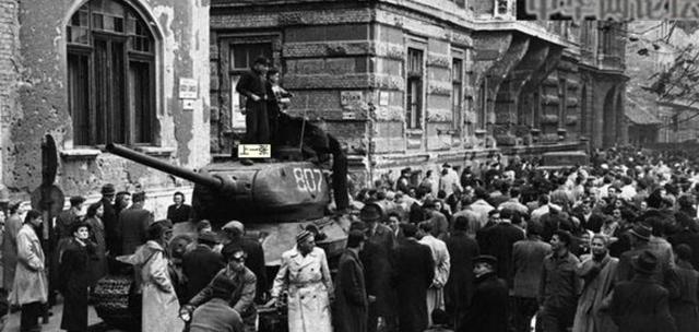 原因|齐奥塞斯库夫妇被枪毙的时候，苏联为何不救呢主要原因是三点