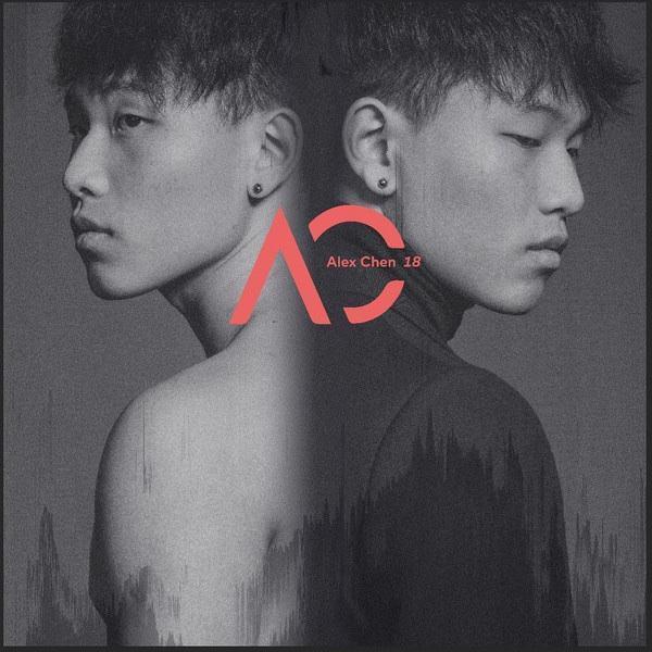 陈坤晒照为儿子预热生日,父子俩超帅,陈