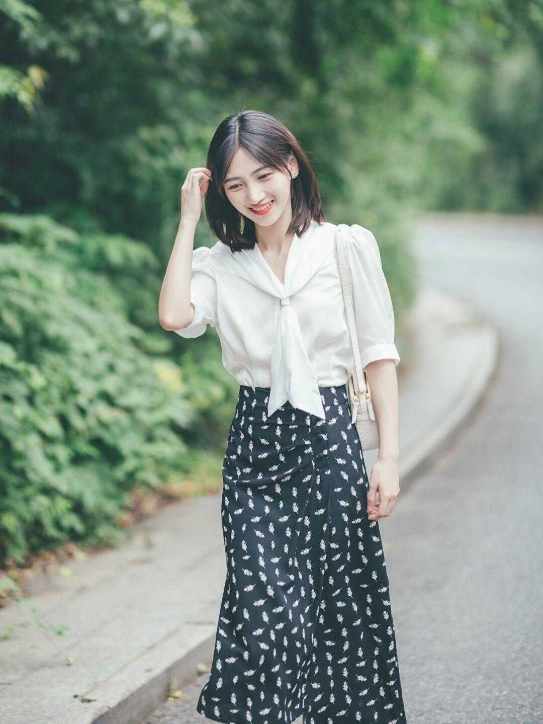 知性|简约利落的通勤穿搭示范,雪纺衬衫配半身裙温柔简约,知性大方