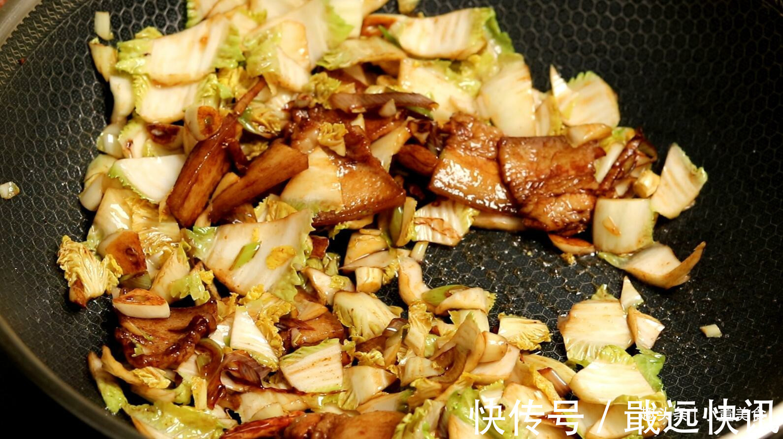大锅菜|白菜炖豆腐,先炒白菜还是先炖豆腐大厨教你正确做法,太香了