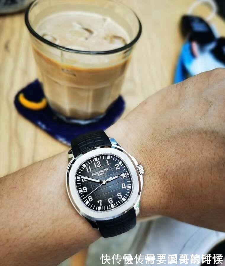 百达翡丽手雷 百达翡丽手雷又成新宠,夜间腕上的蓝色精灵,真实实拍!