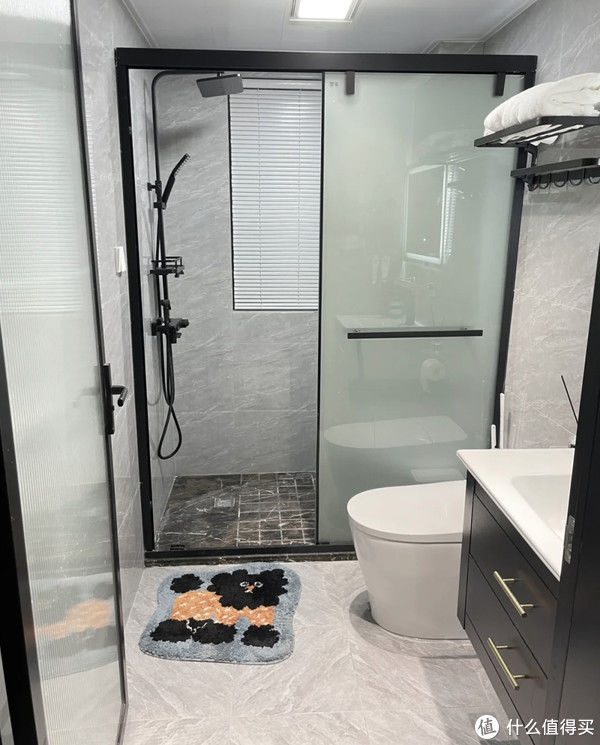 开关|入住后才知道,卫生间这些“缺乏思考”的设计有多难用,受够了!