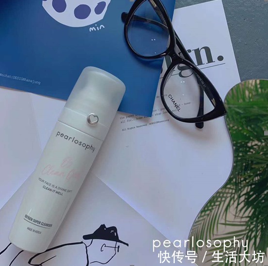 泡泡|泡泡洗面奶洗卸双合一,平衡油脂锁水保湿,还肌肤自然之美