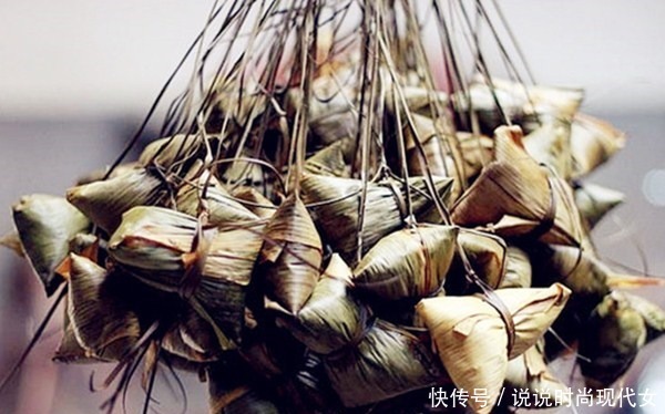 至关重要|煮粽子用冷水还是热水这一步至关重要,用错了水,难怪松散夹生