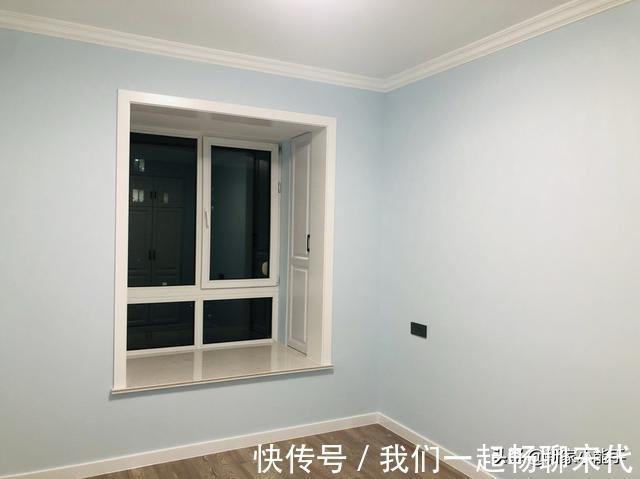 屋主|花了八个月完工,过道设计柜子很实用,主卧透明玻璃卫生间真抢眼