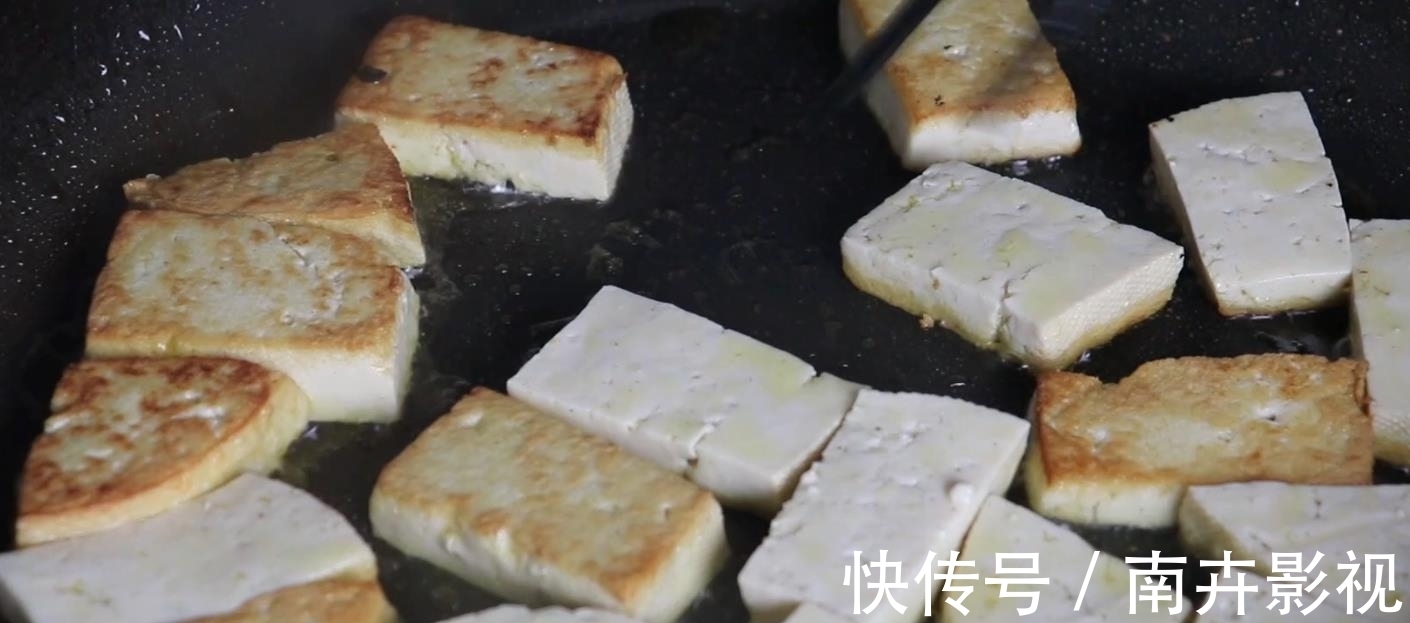 豆腐加鸡蛋的新吃法,简单易做,出锅比肉香,好吃又解馋