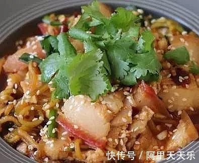 几道下酒家常菜,在家招待客人实惠又好吃,客人吃得很满意