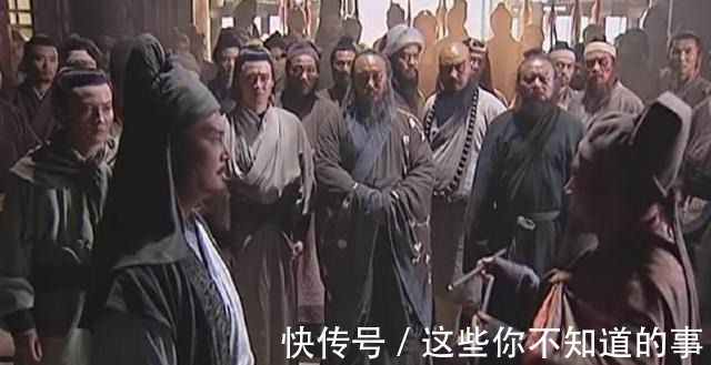 嵇康#卢俊义做了一个怪梦 燕青领他去问石秀 吓得石秀连连摆手不可说