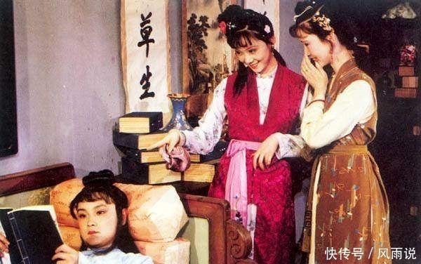 欺软怕硬的秋纹为何敢抢平儿的位置?