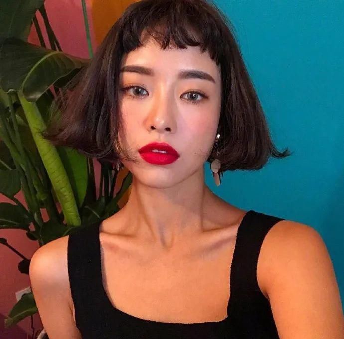 发量少发际线高的女生，赶紧试试这几款刘海！