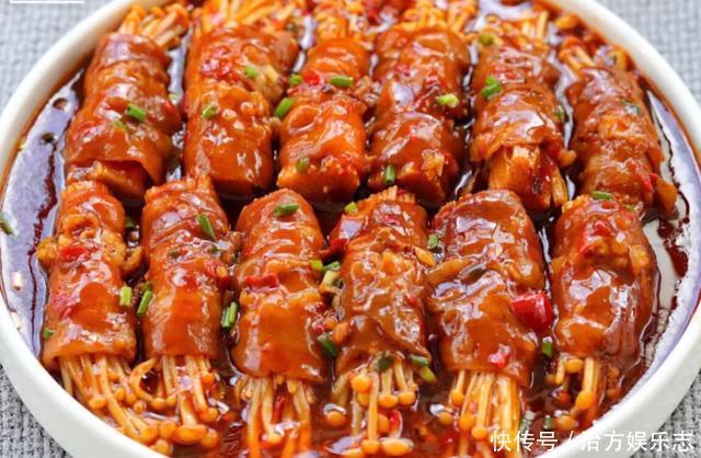  肥牛|好吃得连汤汁都不放过的茄汁金针菇肥牛卷，汤汁拌饭巨香