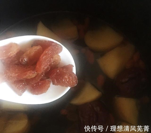冬天,苹果和它是绝配,简单煮一煮,营养极高,天越冷吃着越舒服