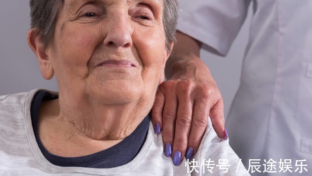 老人|老人容易缺乏4大类营养素,缺一不可,“乱补”反而营养不良