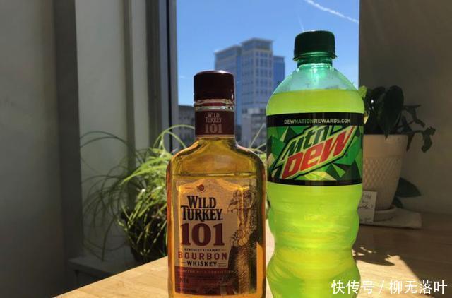 知识|知道这些冷知识,喝起威士忌你就是最靓的仔!