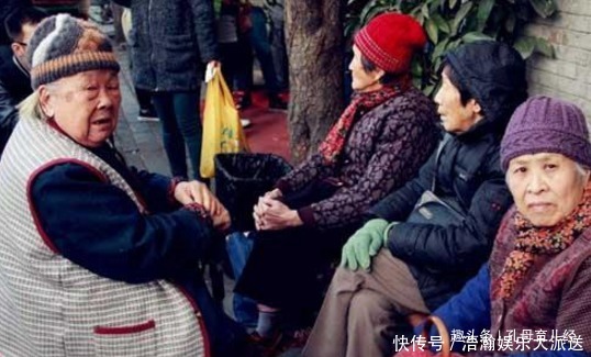 只生一个孩子的家庭,老了是遭罪还是享福过来人的回答很现实!