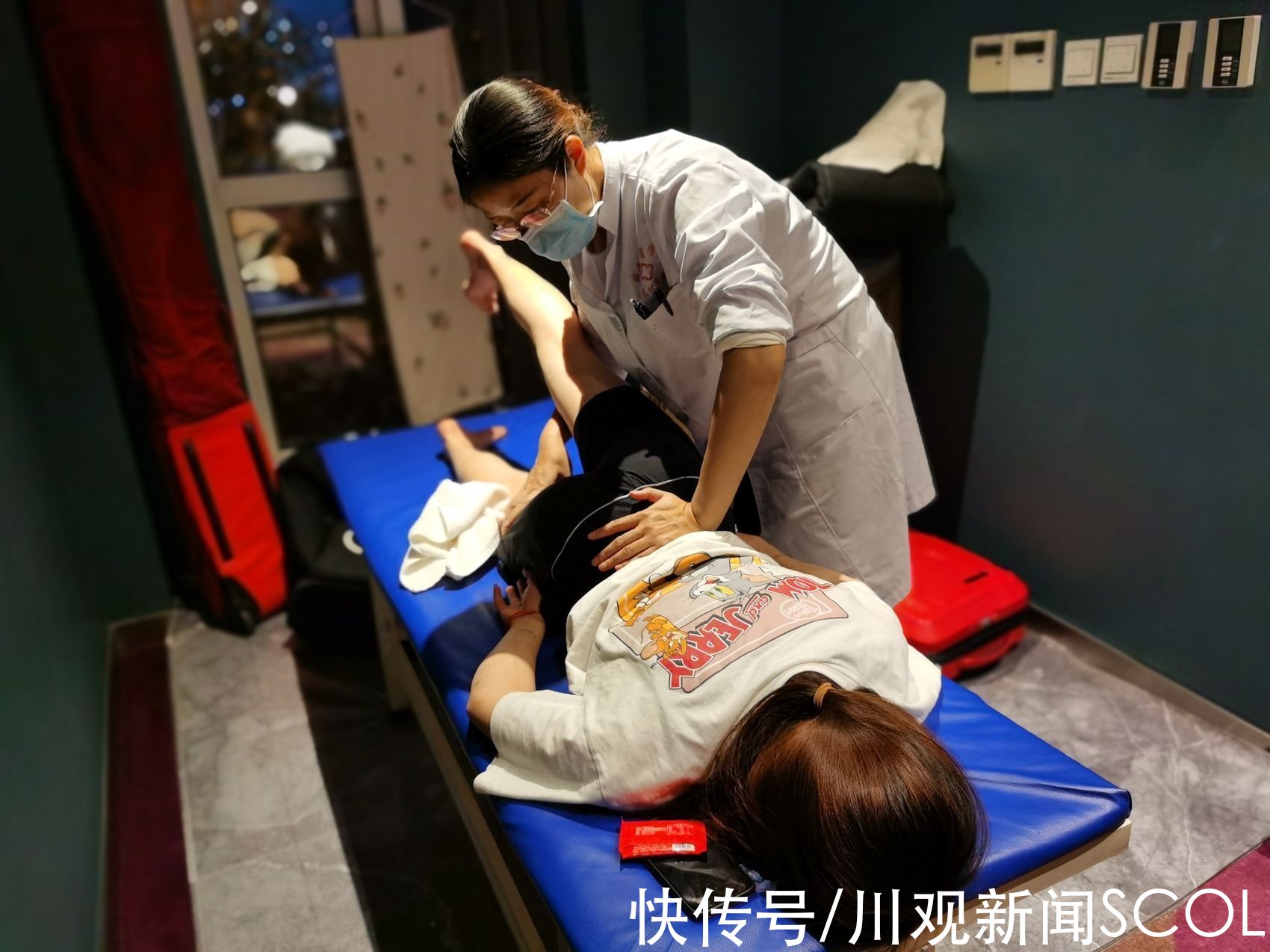 胡毓诗|“川派中医”护航冬奥③丨冬残奥90后队医管疲劳、伤病和疫情防控 “后方智囊团”助力精准诊断伤病