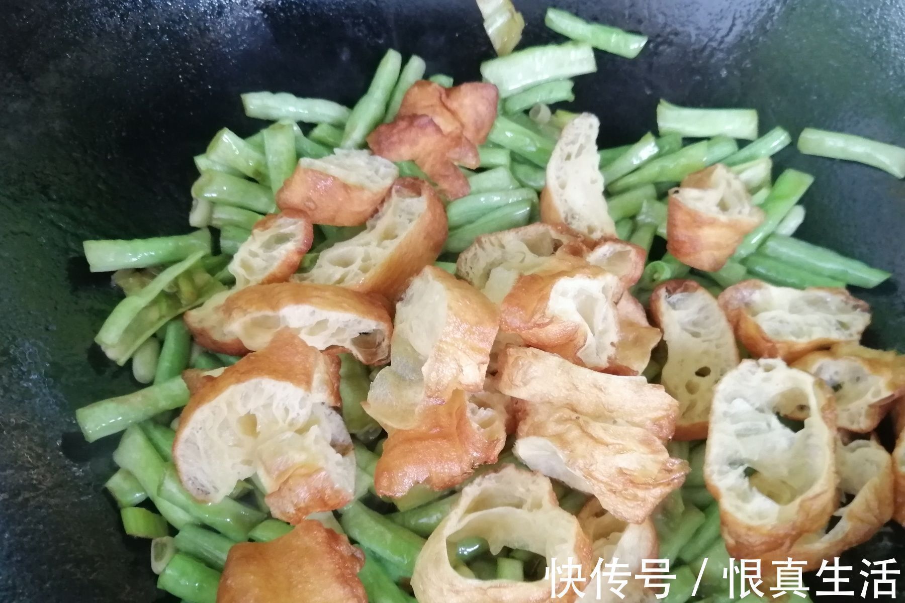 夏天，不吃肉也要吃它，钙是豆浆的4倍，1元1斤，现在正当季