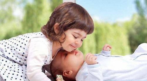 看法|生了女儿后，还要不要二胎，90后父母的看法很现实