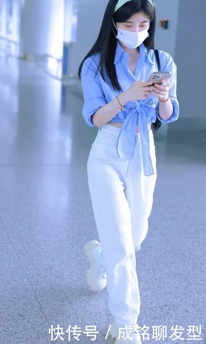 衬衣|今夏流行穿“蓝色”衬衫，清新时尚减龄还显瘦，就连明星都上头