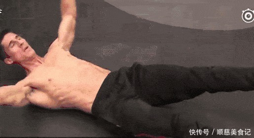 泰国|泰国网红抽脂整出8块腹肌!告诉你抽脂多危险!带你科学练腹肌